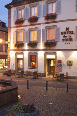 Hôtel de la Tour***